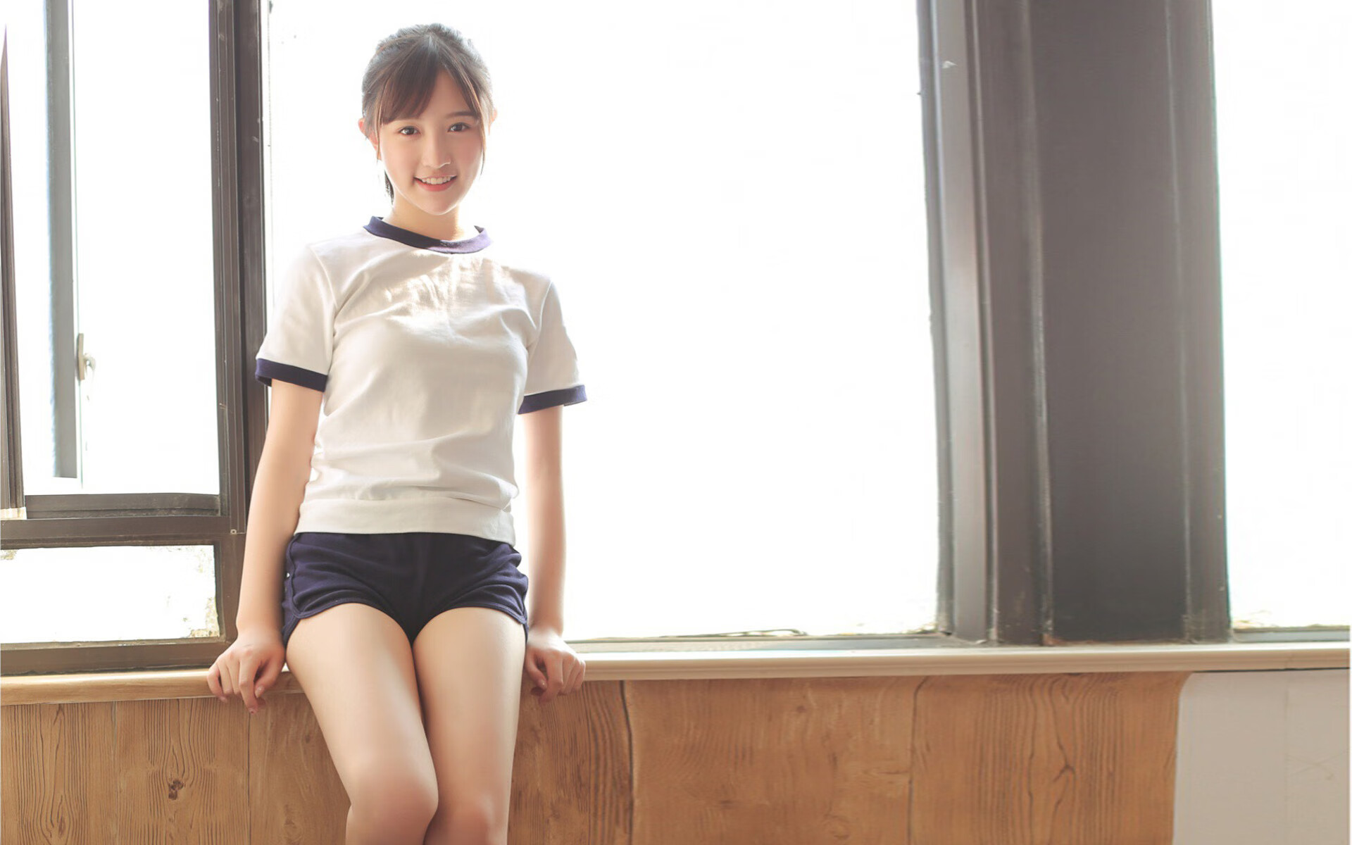 _虚拟现实滑雪：在指尖挑战雪山_，虚拟滑雪体验